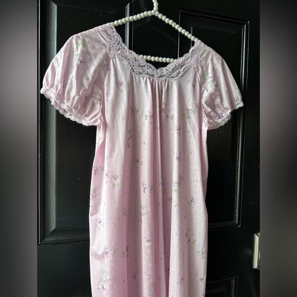 VTG Miss Elaine Purple Floral Nylon Lace Trim Nightgown Size M - Picture 8 of 11